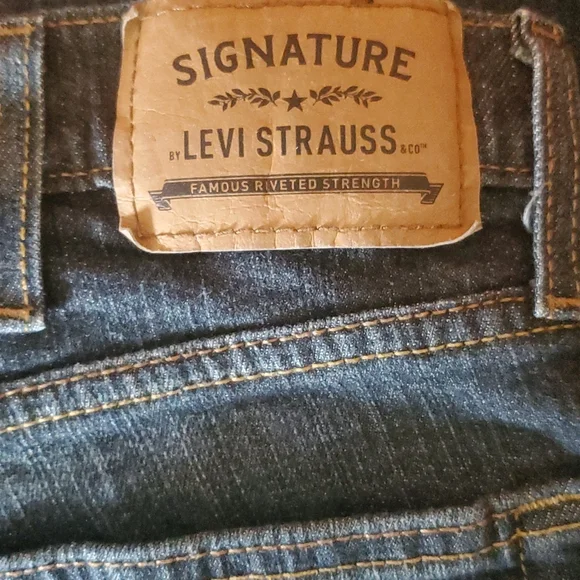 Levi's 38x30 straight leg jeans - Picture 5 of 9
